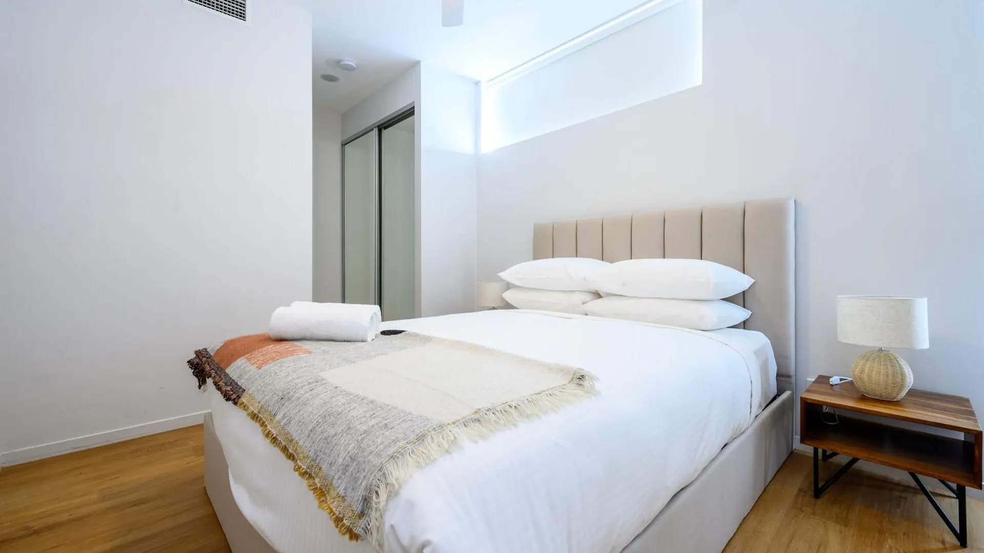 City Oasis Stylish Apt With Gym Rooftop Pool Brisbane Apartment