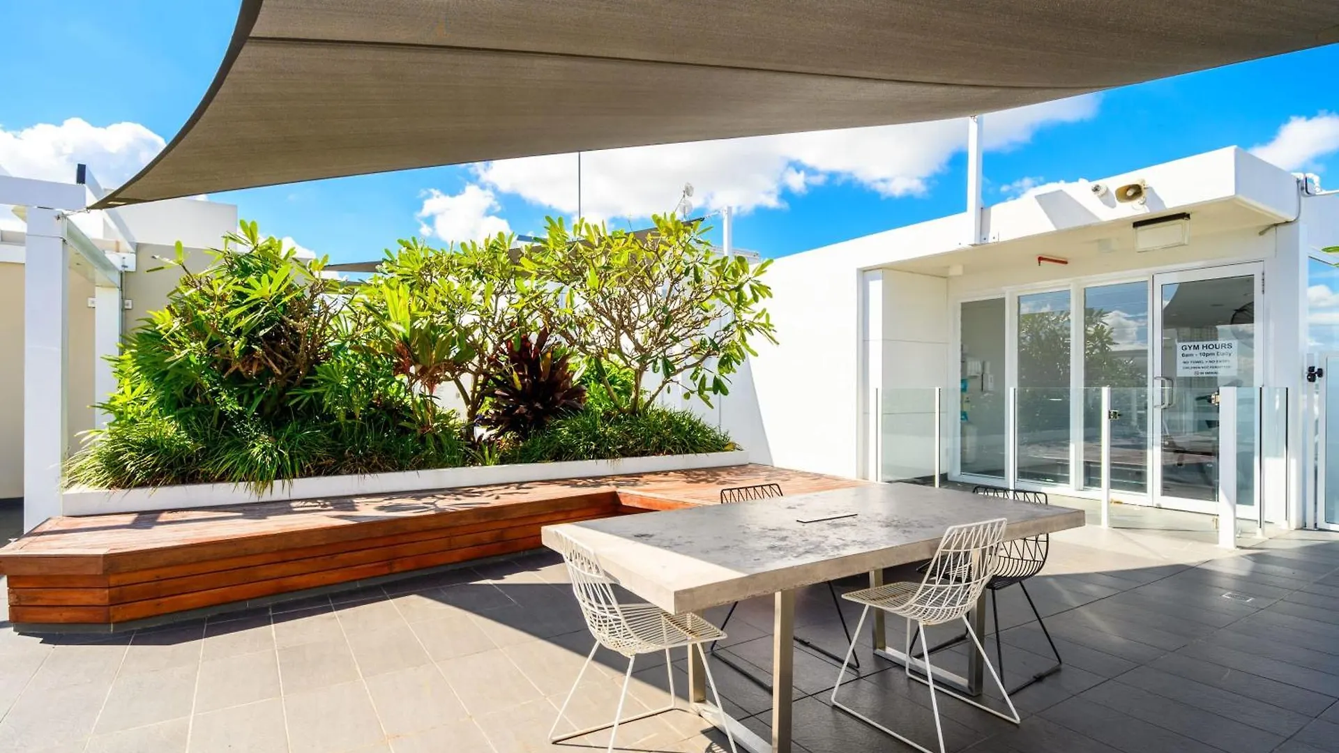 City Oasis Stylish Apt With Gym Rooftop Pool Brisbane Apartment