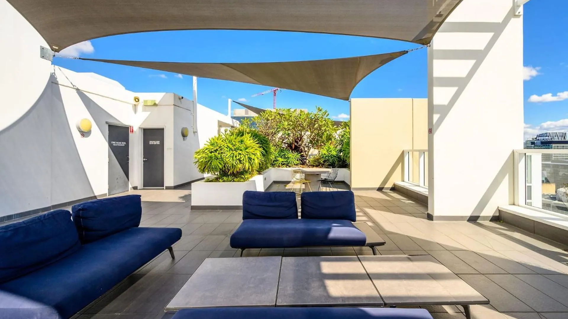 Apartment City Oasis Stylish Apt With Gym Rooftop Pool Brisbane